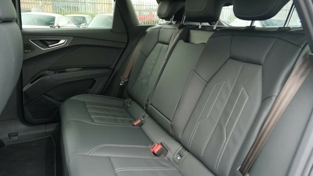 Audi Q4 E Tron Audi E-tron Estate 220Kw 50 Quattro 82Kwh Sport Blue #15