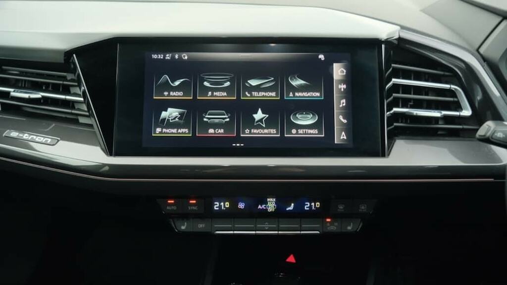Audi Q4 E Tron Audi E-tron Estate 220Kw 50 Quattro 82Kwh Sport Blue #11