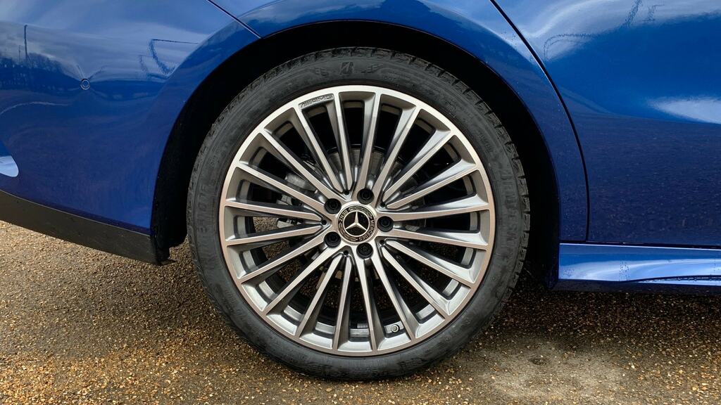 Mercedes-Benz CLA Class Cla 180 Amg Line Premium Tip Blue #5