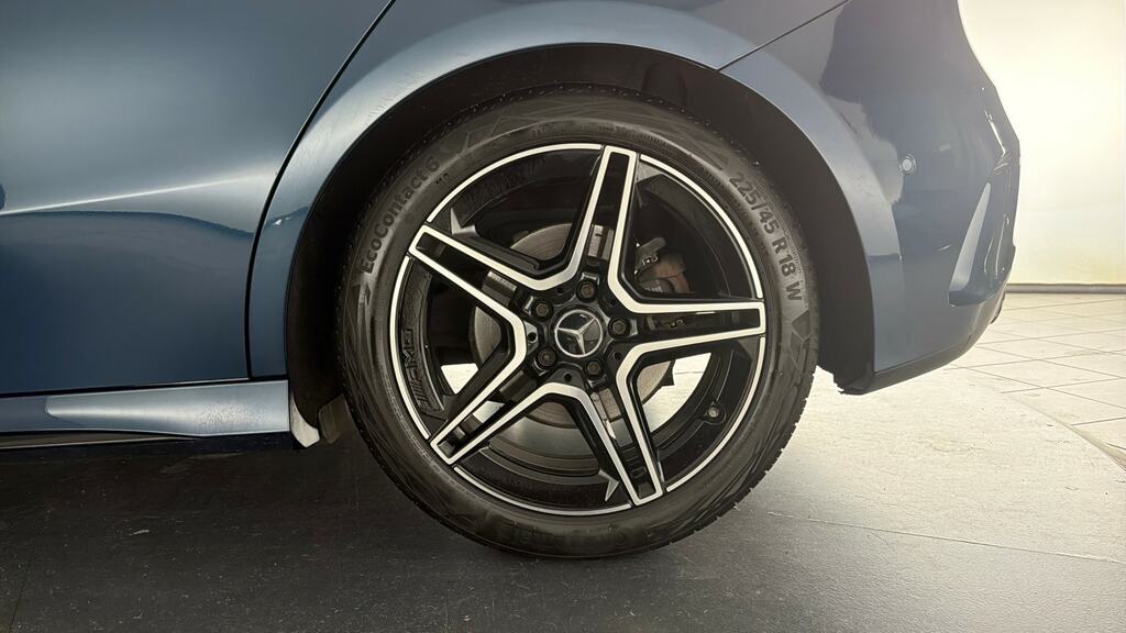 Mercedes-Benz A Class 1.3 A180 Amg Line Executive 7G-dct Euro 6 Ss Grey #25