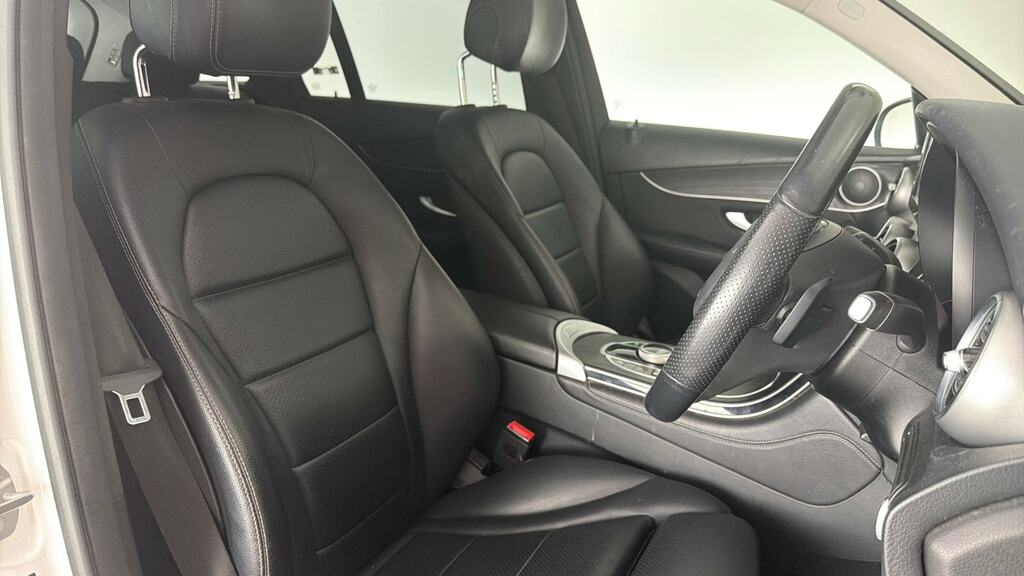 Mercedes-Benz GLC Class 2.0 Glc 300 4Matic Sport 255 Bhp White #10