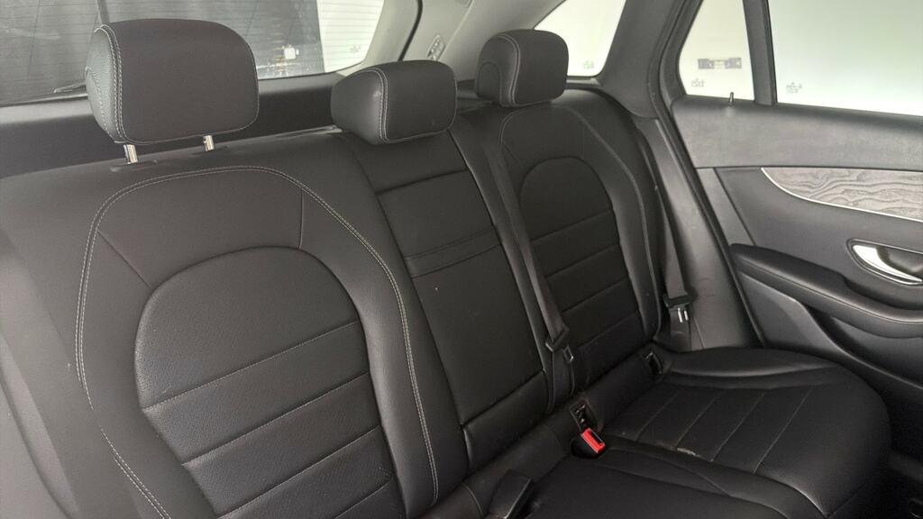 Mercedes-Benz GLC Class 2.0 Glc 300 4Matic Sport 255 Bhp White #12