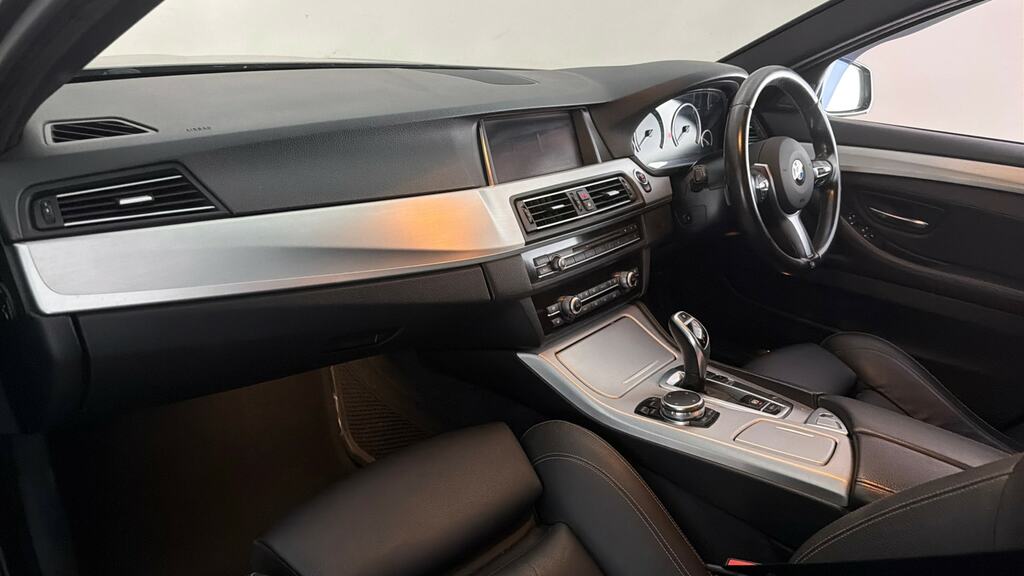 BMW 5 Series 530D M Sport Touring Blue #11