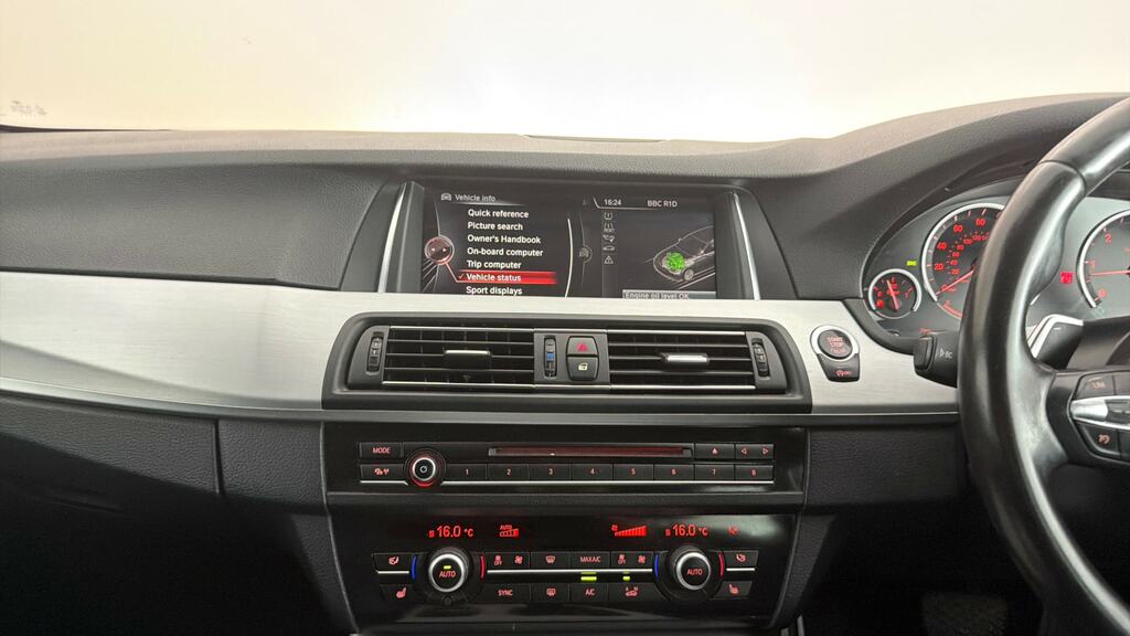 BMW 5 Series 530D M Sport Touring Blue #7