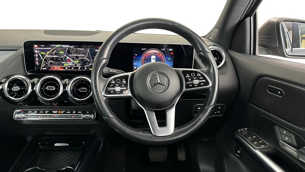Mercedes-Benz GLA Class 1.3 Gla200 Amg Line Premium 7G-dct Euro 6 Ss Silver #8