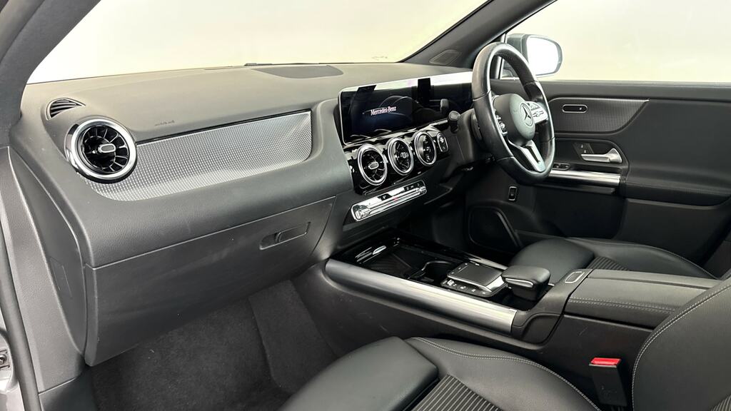 Mercedes-Benz GLA Class 1.3 Gla200 Amg Line Premium 7G-dct Euro 6 Ss Silver #11