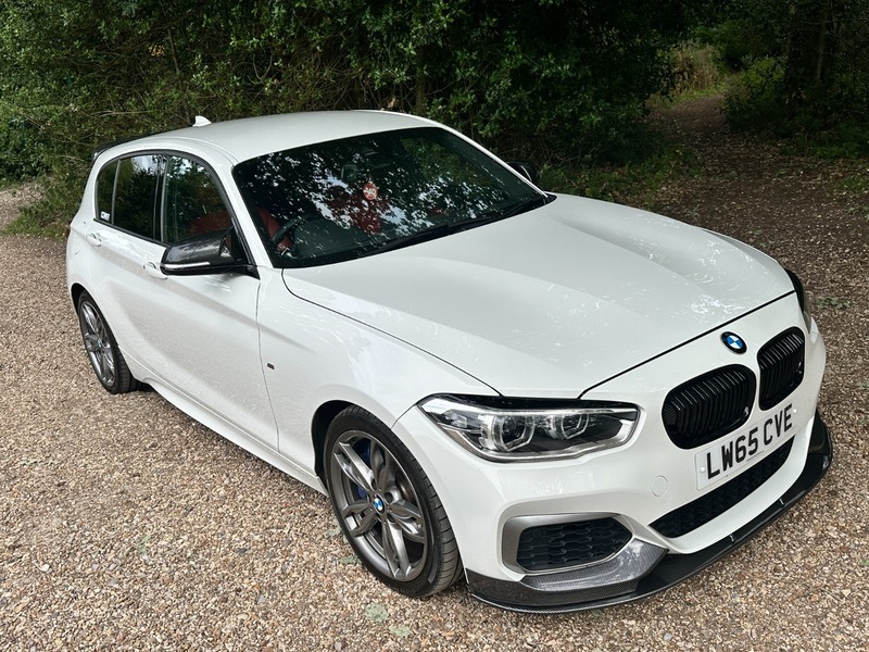 BMW M1 Hatchback White #4