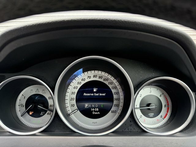 Mercedes-Benz C Class 2.1 C300dh Amg Line Premium Plus G-tronic Euro White #21
