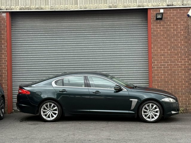 Jaguar XF 2.2D Premium Luxury Saloon Euro 5 Green #6