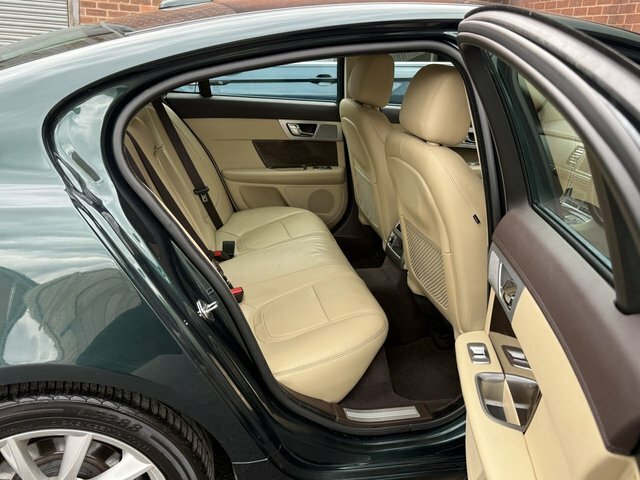 Jaguar XF 2.2D Premium Luxury Euro 5 Ss Blue #25