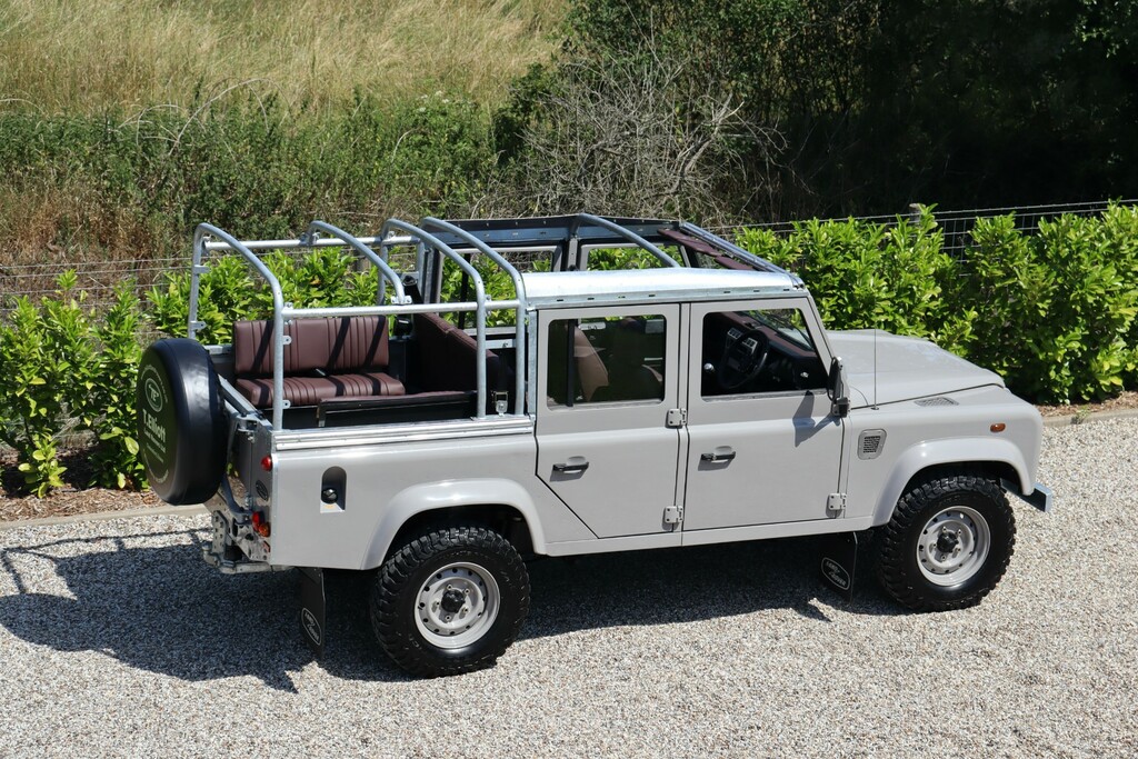 Land Rover Defender 110 Suv 2.5 Td5 Mwb 200606 Green #19