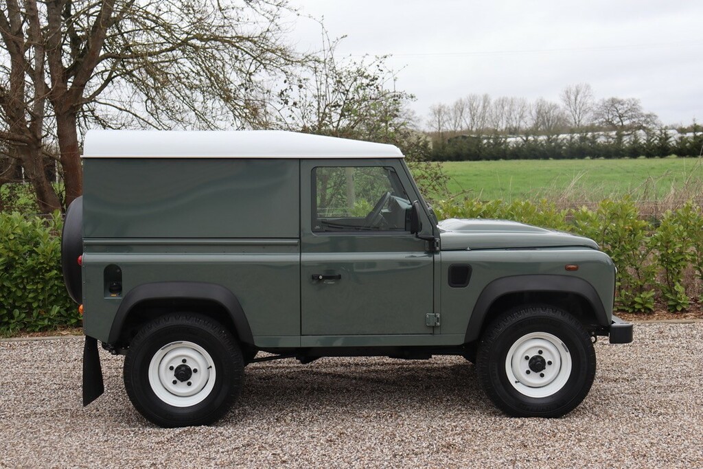 Land Rover Defender 90 90 2.2 Tdci Hard Top  #3
