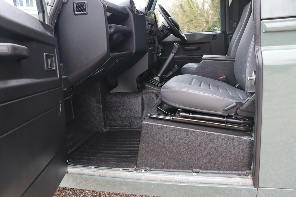 Land Rover Defender 90 90 Xs Tdci Grey #24