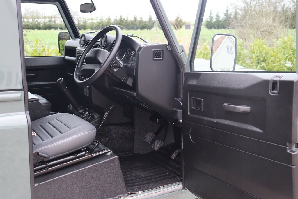 Land Rover Defender 90 90 Xs Tdci Grey #18