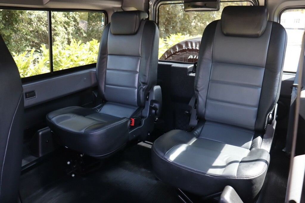 Land Rover Defender 90 Defender 90 Xs Td Grey #8