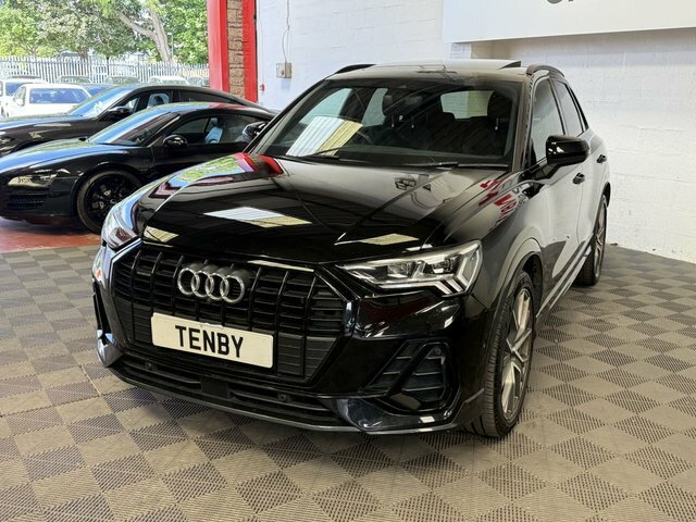 Audi Q3 Automatic LR19LTF Black #3