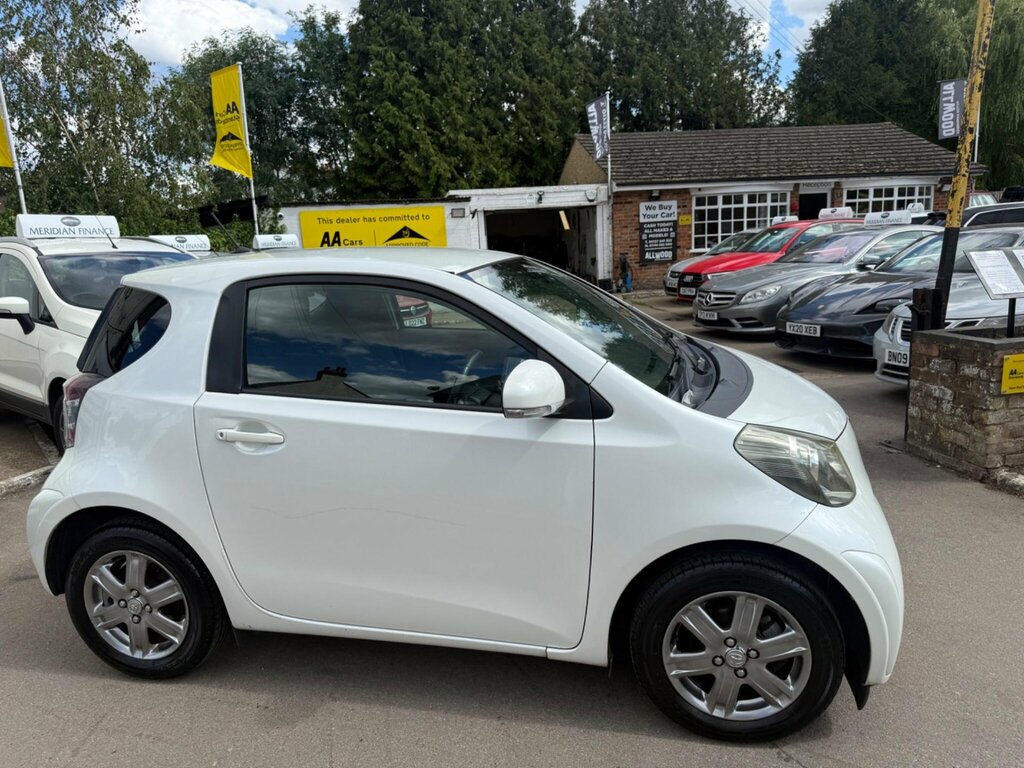 Toyota IQ 1.0 Vvt-i 2 Multidrive Euro 4 White #2