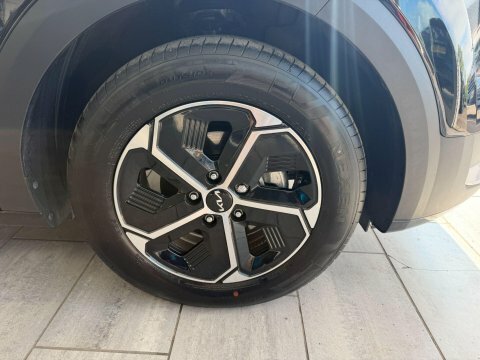 Kia Niro 1.6H Gdi Pure  #4