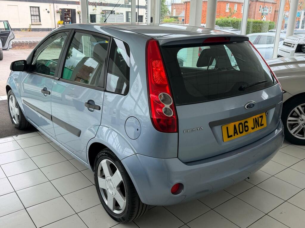 Ford Fiesta Hatchback 1.4 Zetec Climate 200606 Blue #4