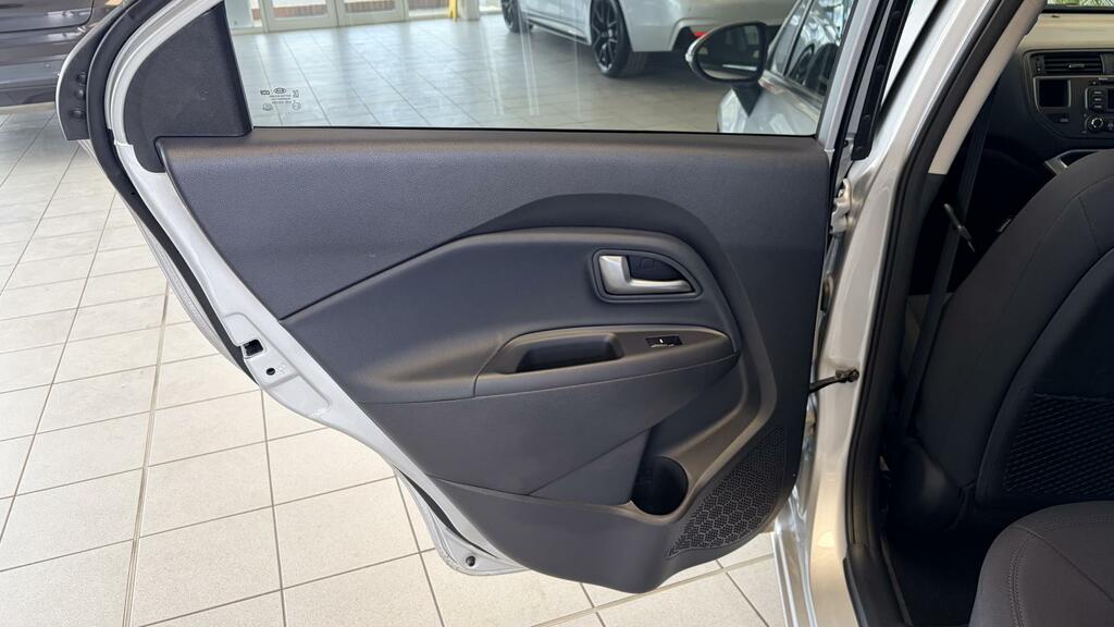 Kia RIO 1.25 Sr7 Hatchback Euro 6 84 Bh Yellow #26
