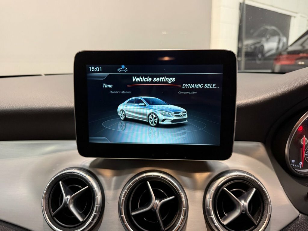 Mercedes-Benz CLA Class 2.1 Cla 220 D Sport 174 Bhp Black #20
