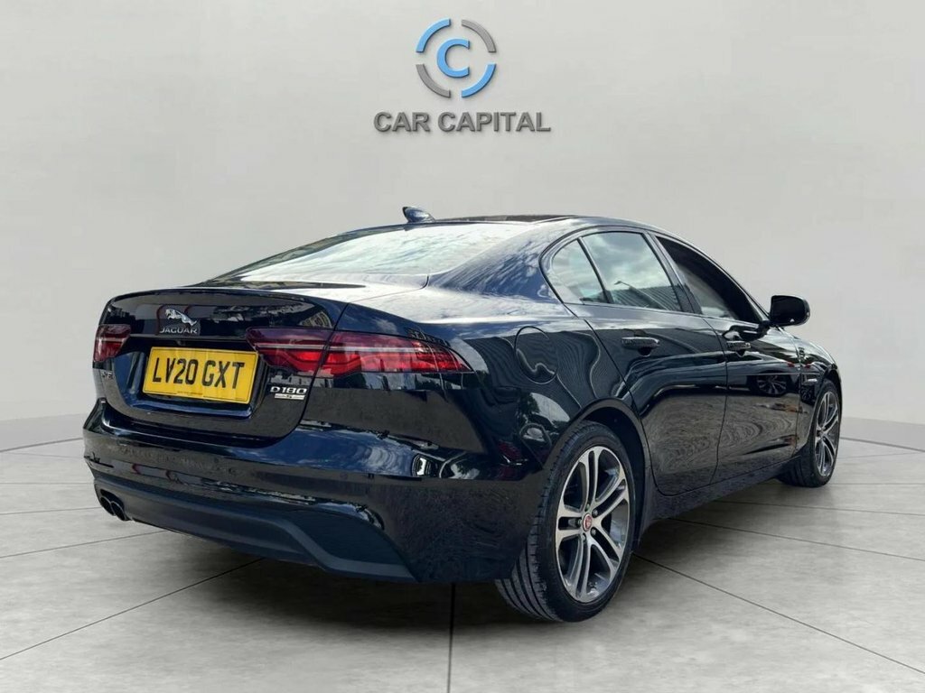 Jaguar XE 2L S Black #4
