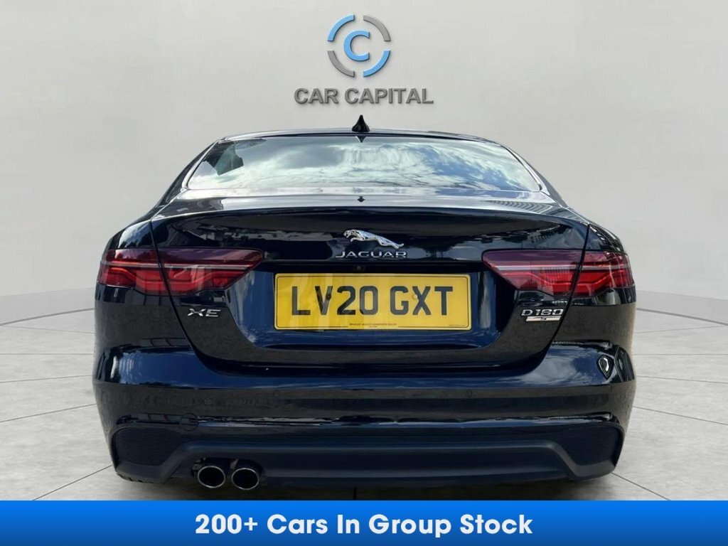 Jaguar XE 2L S Black #5