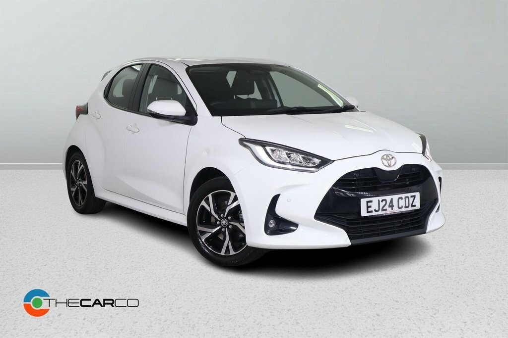 Toyota Yaris 1.5L Design White