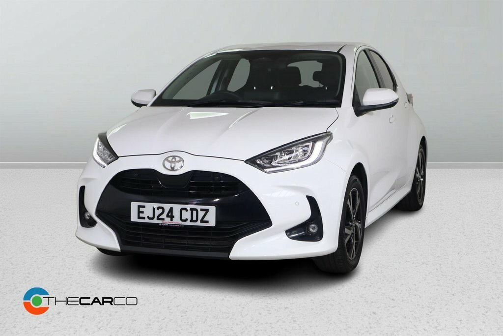 Toyota Yaris 1.5L Design EJ24CDZ White #4