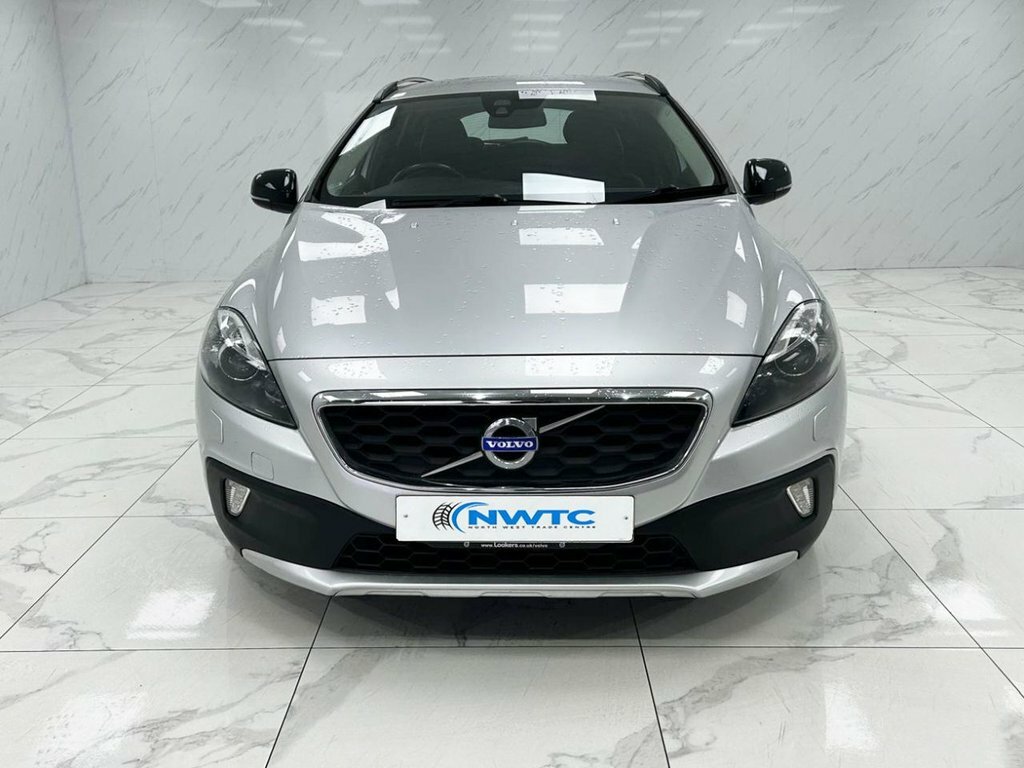 Volvo V40 Cross Country 2L Lux Silver #3