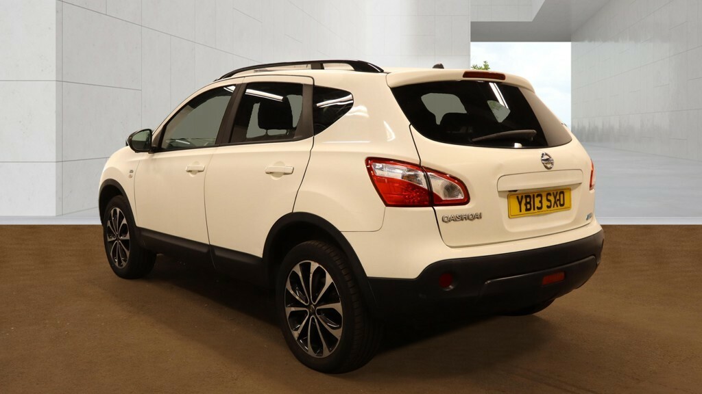 Nissan Qashqai Suv 1.6 360 2013 White #3