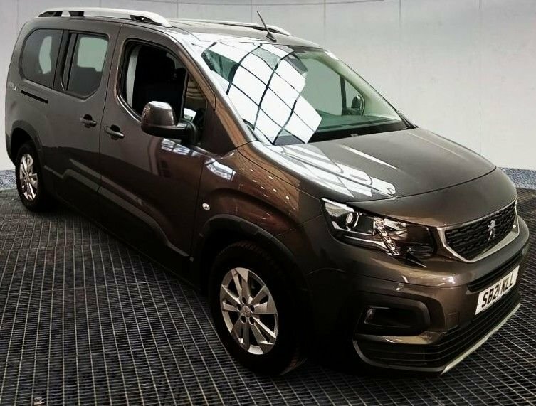 Peugeot Rifter 1.2L Allure Premium Grey