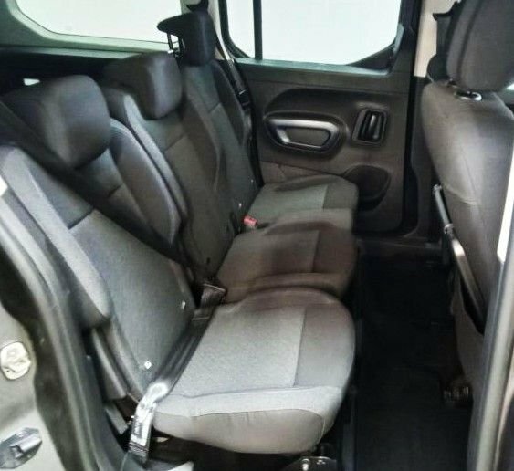 Peugeot Rifter 1.2L Allure Premium Grey #2
