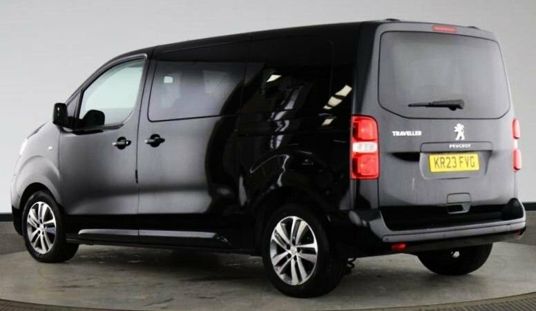 Peugeot Traveller 1.5L Active Black #3