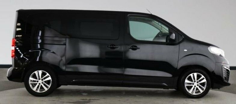 Peugeot Traveller 1.5L Active Black #2