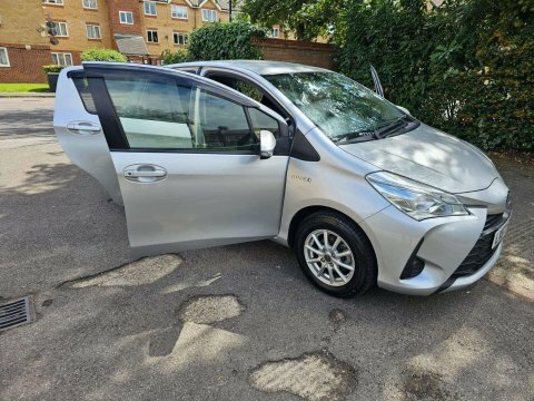 Toyota Yaris 1.5 Vvt-h Icon LX67FZS Silver #6
