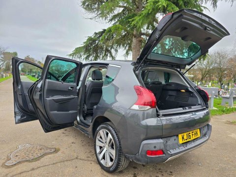 Peugeot 3008 1.6 Bluehdi Allure Grey #4