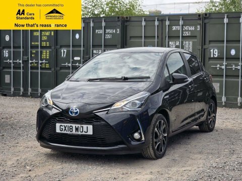 Toyota Yaris 1.5 Vvt-h Design GX18WOJ Black #3