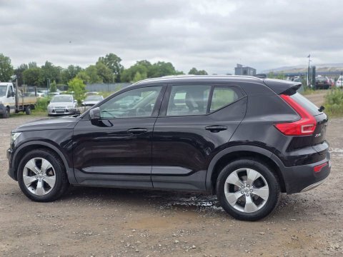 Volvo XC40 2.0 T4 Momentum LB19ENT Black #5