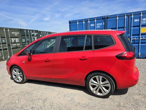 Vauxhall Zafira 1.4I Turbo Sri Red #5