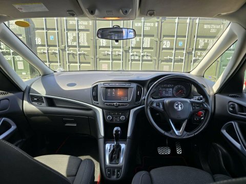 Vauxhall Zafira 1.4I Turbo Sri Red #6