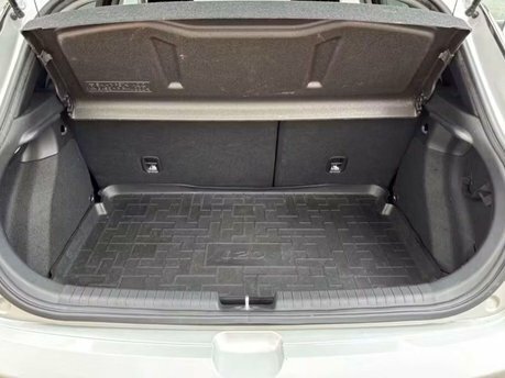 Hyundai I20 1.2 Premium Euro 6 2016 White #20