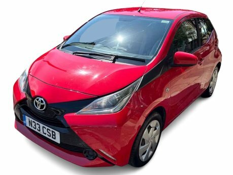 Toyota Aygo 1L X-press White #12
