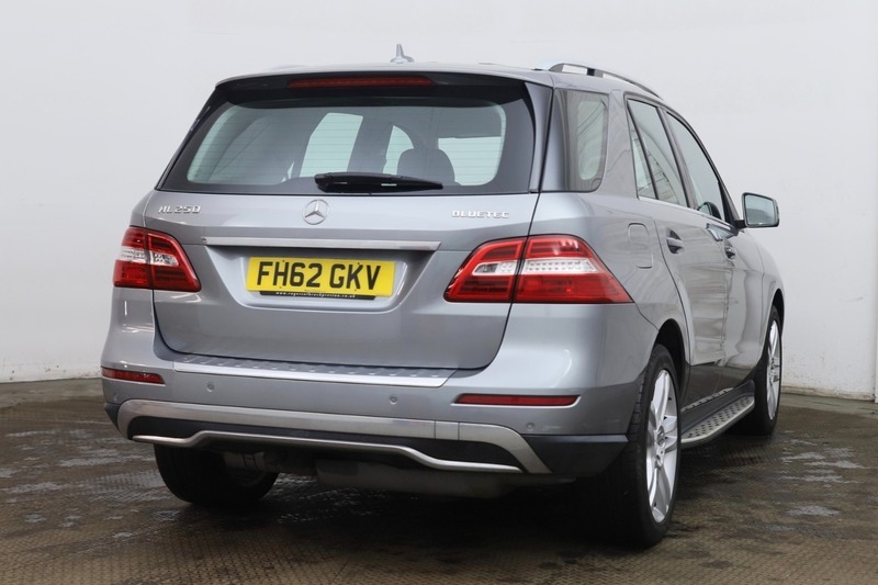 Mercedes-Benz M Class Ml250 Bluetec Special Edition Silver #3