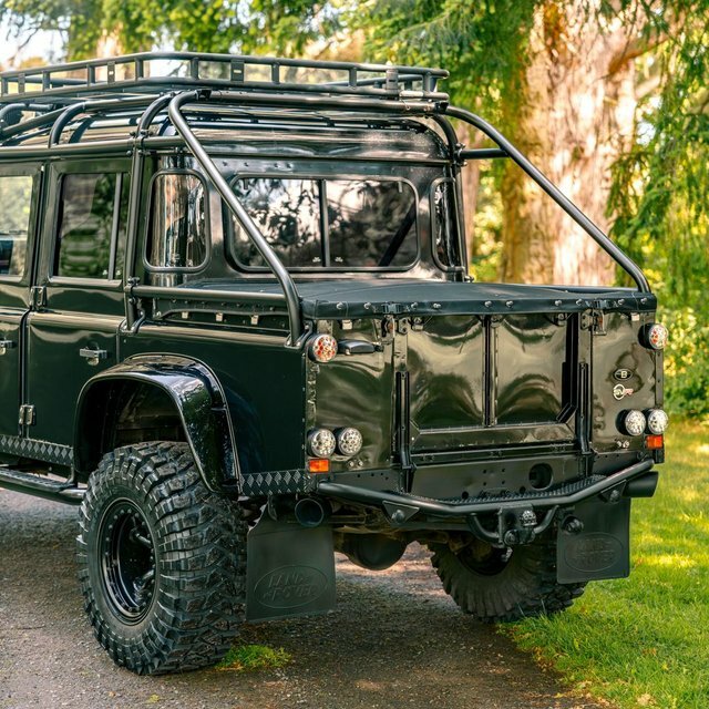 Land Rover Defender 110 110 County Station Wagon Silver #32