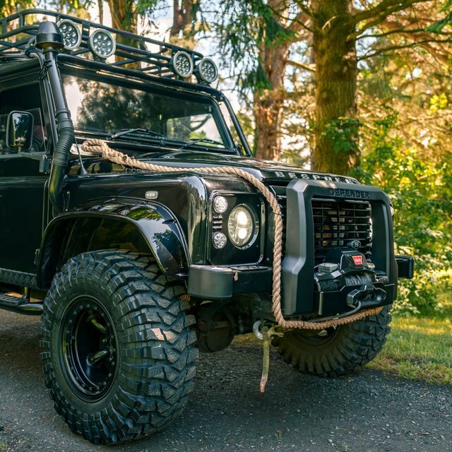 Land Rover Defender 110 2.4 Tdci Pickup Double Cab 4Wd M Black #2