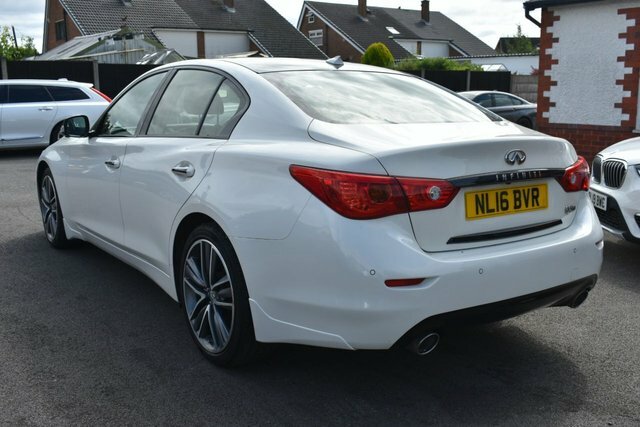 Infiniti Q50 Sport Saloon White #5