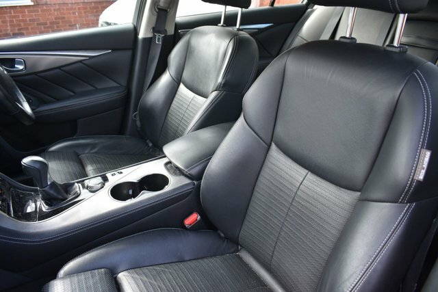 Infiniti Q50 Sport Saloon White #6