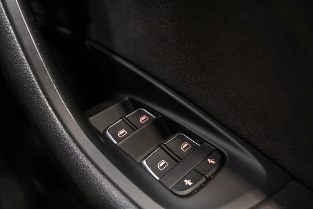 Audi A6 Avant 2.0 Tdi Ultra Se S Tronic Euro 6 Ss Black #33