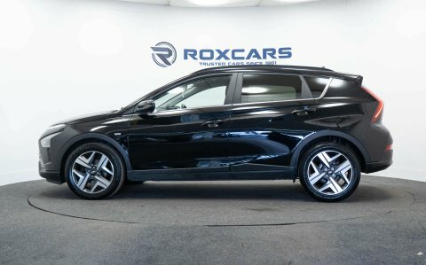 Hyundai Bayon Suv Black #4